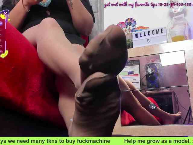 nahomiblakee webcam