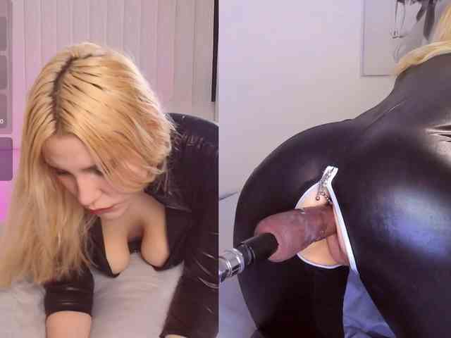 Classy-Carrie webcam