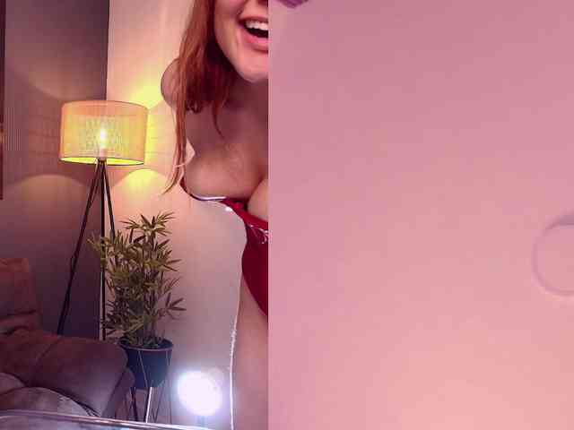 Classy-Carrie webcam
