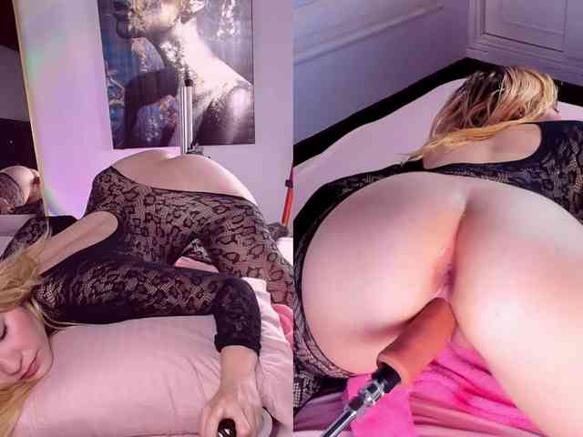 Classy-Carrie webcam