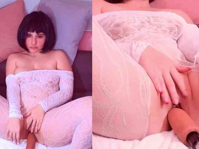 Classy-Carrie webcam