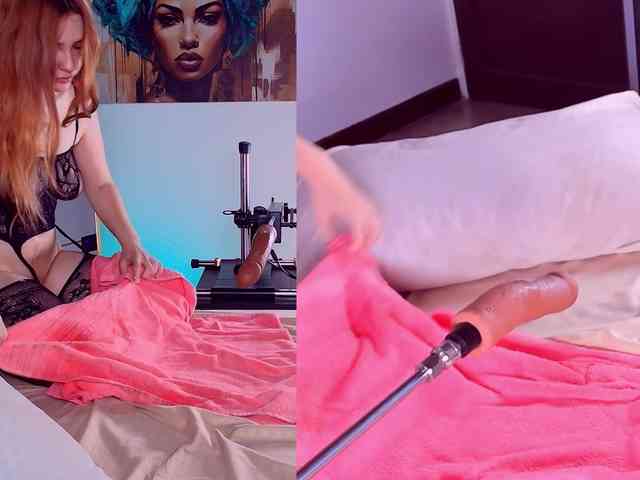 Classy-Carrie webcam
