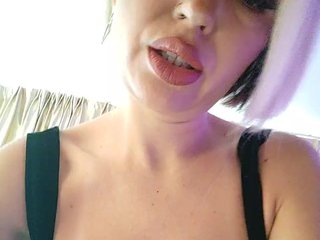 MinniMia Porn Show