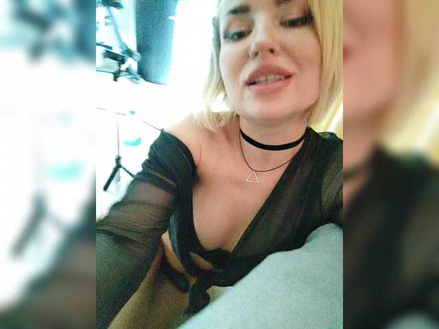 MinniMia from BongaCams is Freechat