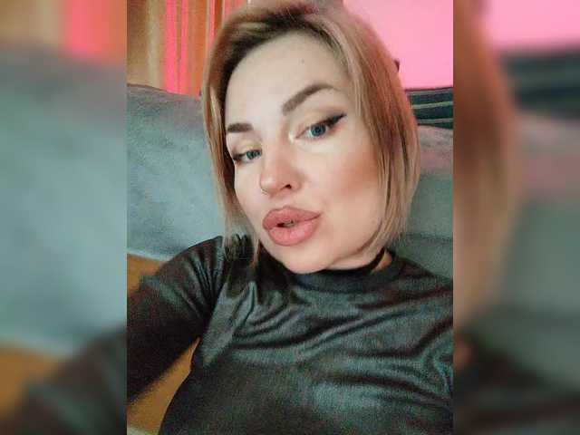 MinniMia from BongaCams is Freechat