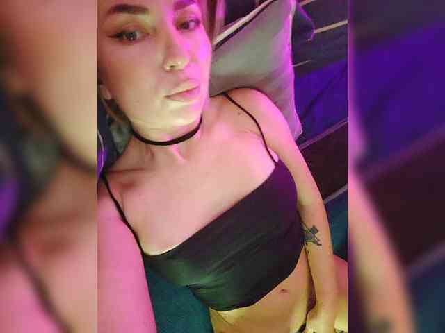 Minni_Mia webcam