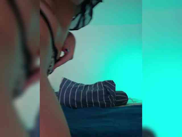 adut chat MinniMia