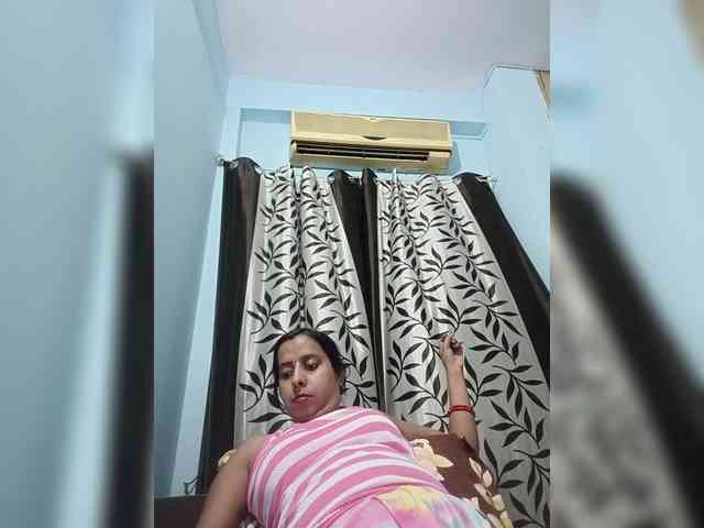 Priyaverma111 webcam