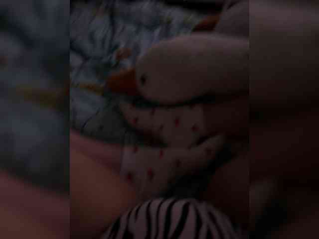 CrazyLilusha webcam