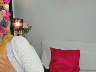 CrystalPretty Porn Show