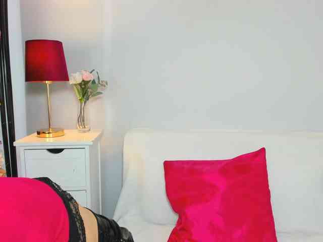 CrystalPretty webcam