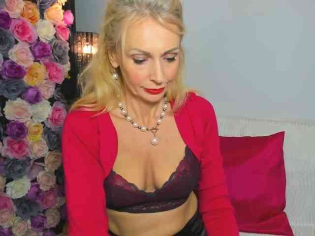 CrystalPretty CrystalPretty