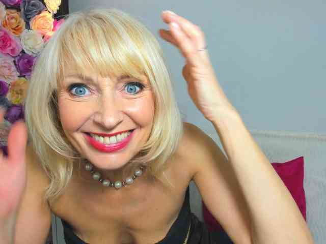 CrystalPretty CrystalPretty