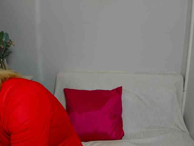 CrystalPretty webcam