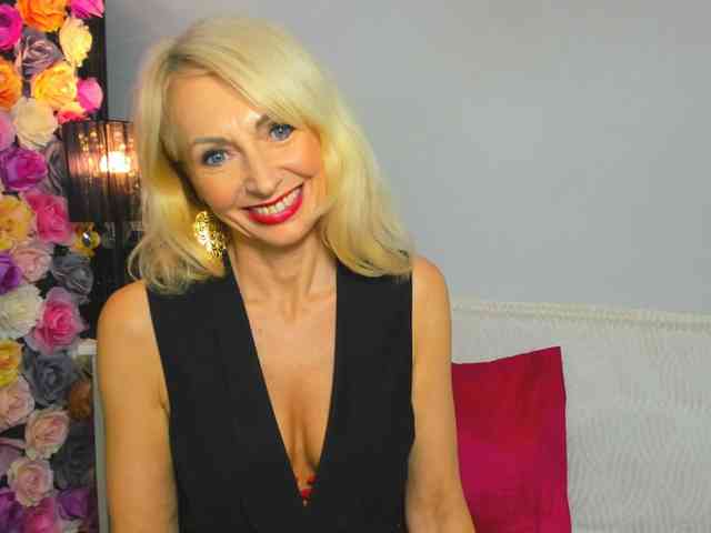 CrystalPretty CrystalPretty