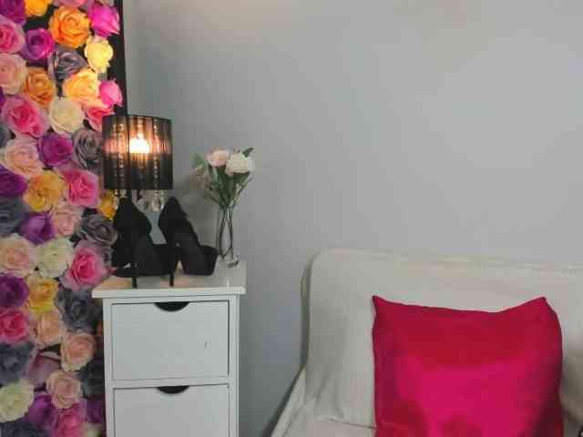 CrystalPretty webcam