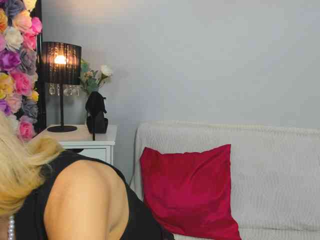 CrystalPretty CrystalPretty