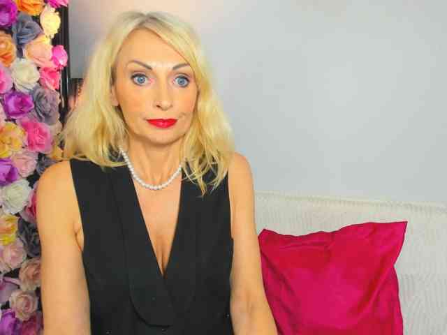 CrystalPretty CrystalPretty