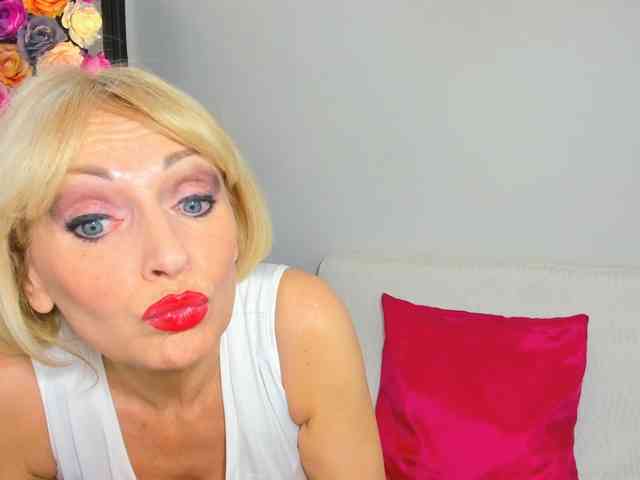 CrystalPretty CrystalPretty