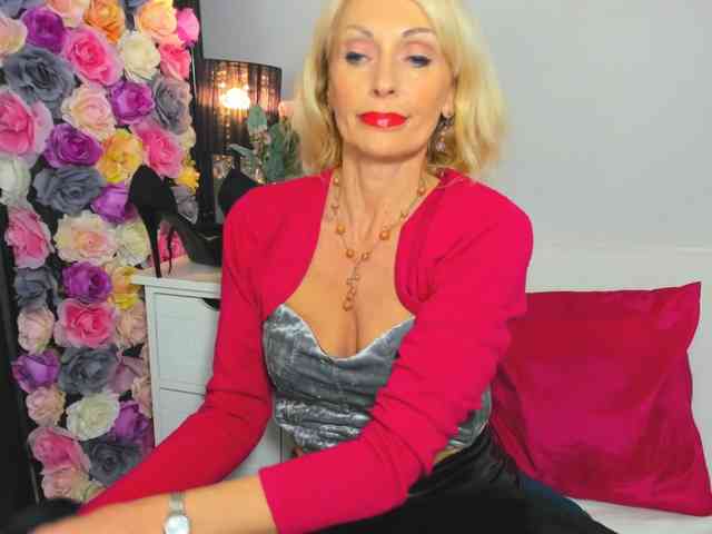 CrystalPretty CrystalPretty