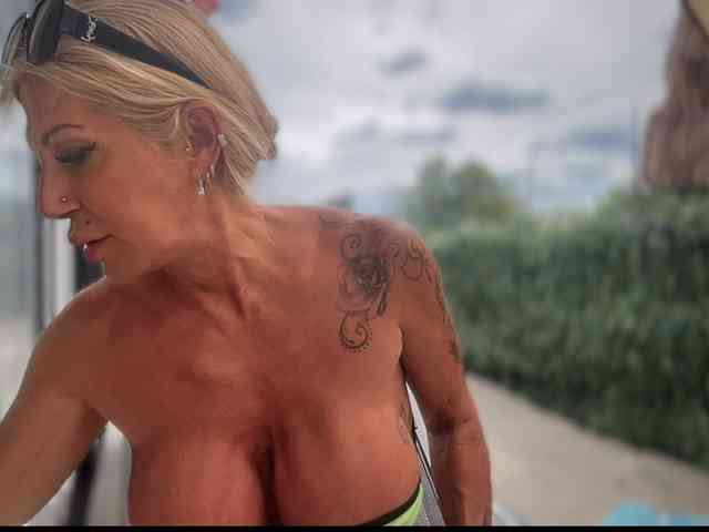 GoddessAnnaxxx webcam
