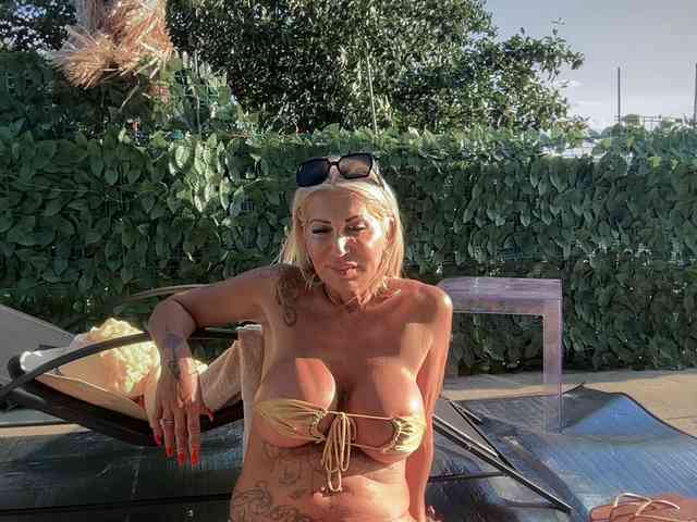 GoddessAnnaxxx webcam
