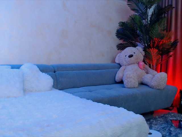 LaylaCruz's BongaCams show and profile