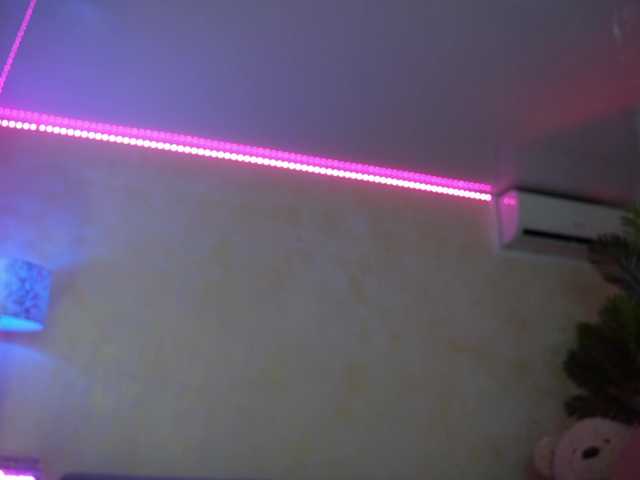 LaylaCruz's BongaCams show and profile