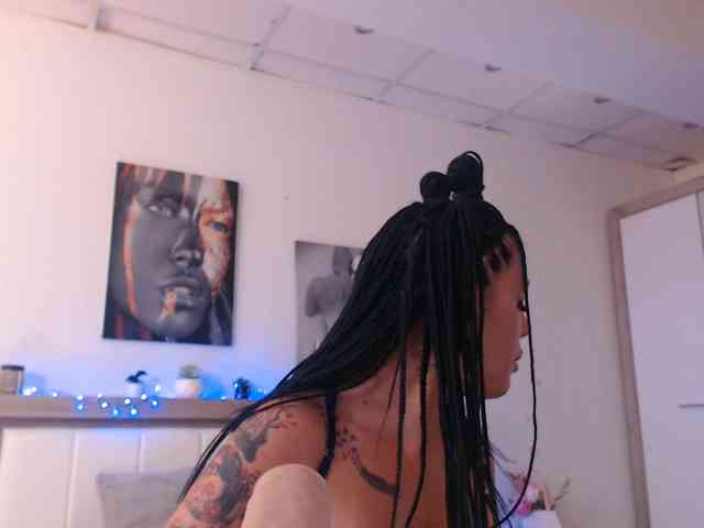 LaylaCruz webcam