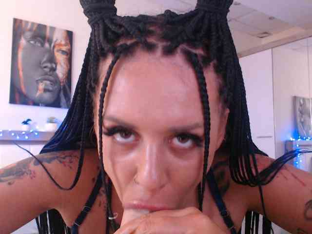 LaylaCruz webcam