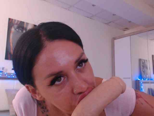 LaylaCruz webcam