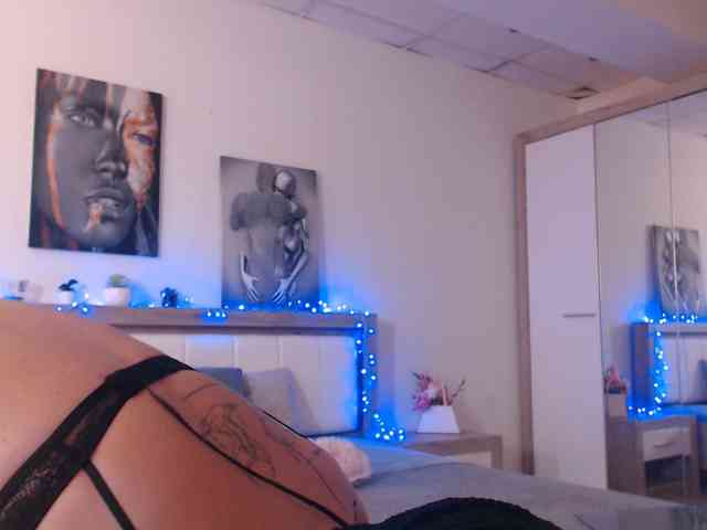 LaylaCruz webcam