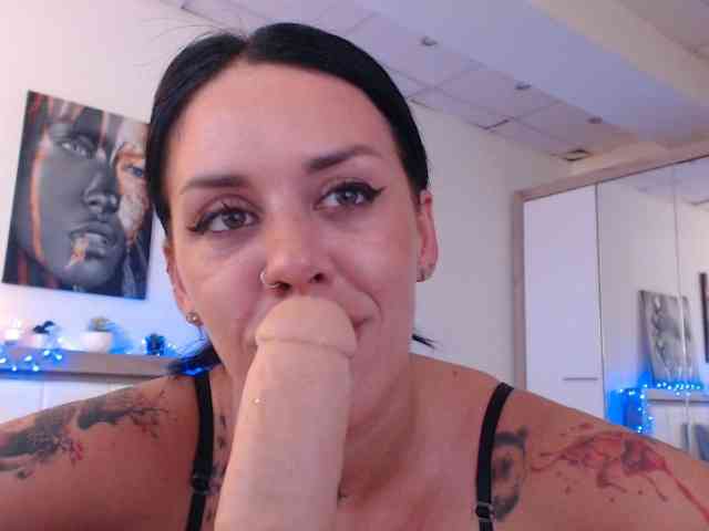 LaylaCruz webcam