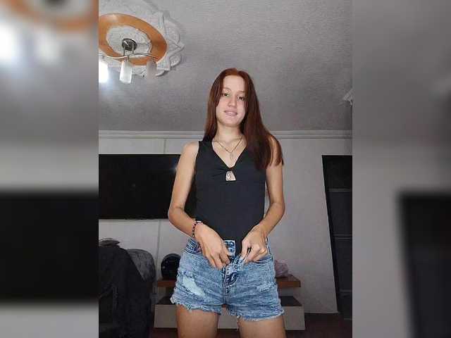 ValerieJones1 webcam bongacams model stream image