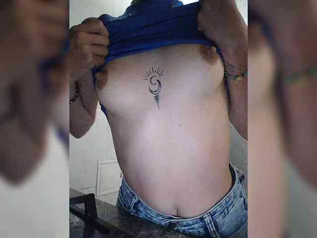 ValerieJones1 webcam