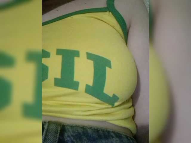 Vanilinika's BongaCams show and profile