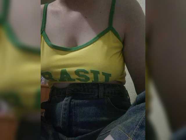 Vanilinika's BongaCams show and profile