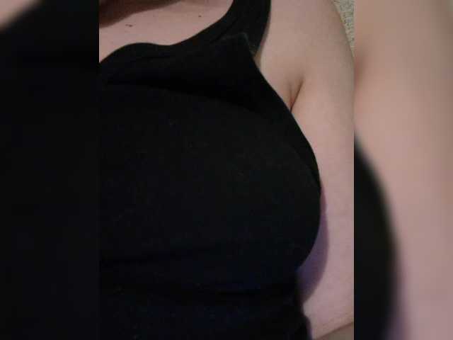 Vanilinika's BongaCams show and profile