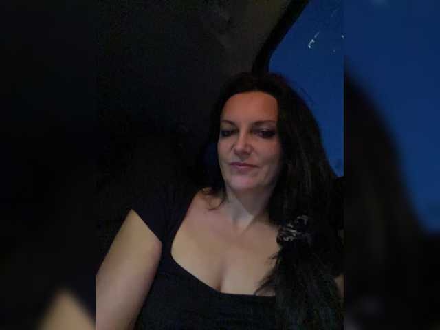 Leta29's BongaCams show and profile