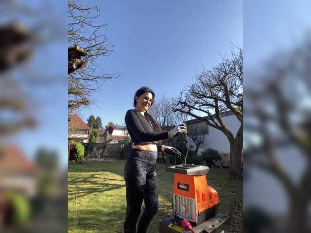 Leta29's BongaCams show and profile