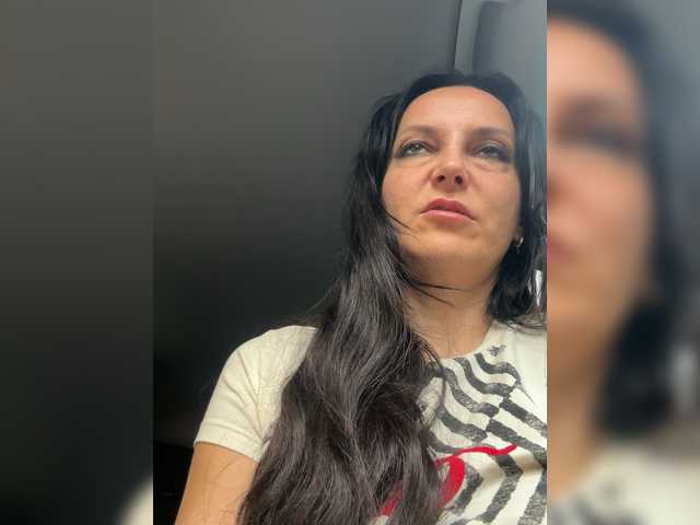 Leta29's BongaCams show and profile