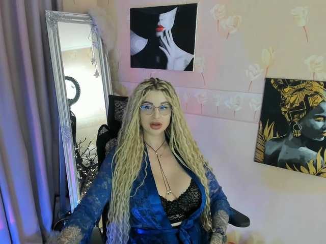 your-amazon4rever-wild's BongaCams show and profile