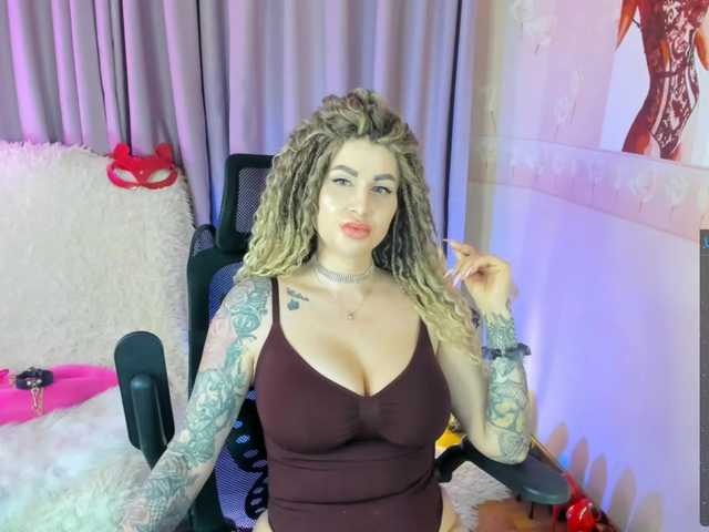 your-amazon4rever-wild's BongaCams show and profile
