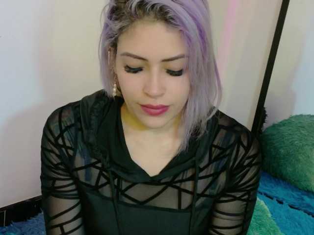 Ivypoison10's BongaCams show and profile