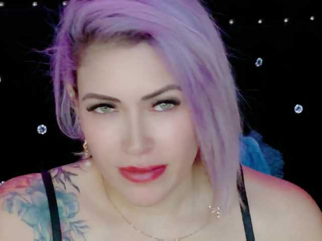 Ivypoison10's BongaCams show and profile