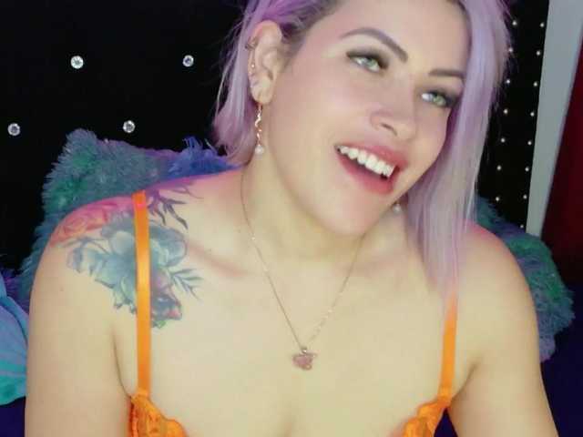 Ivypoison10's BongaCams show and profile