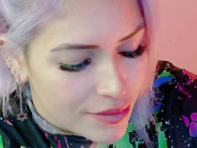 Ivypoison10's BongaCams show and profile