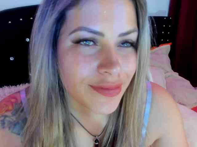 Alexa_lopez webcam