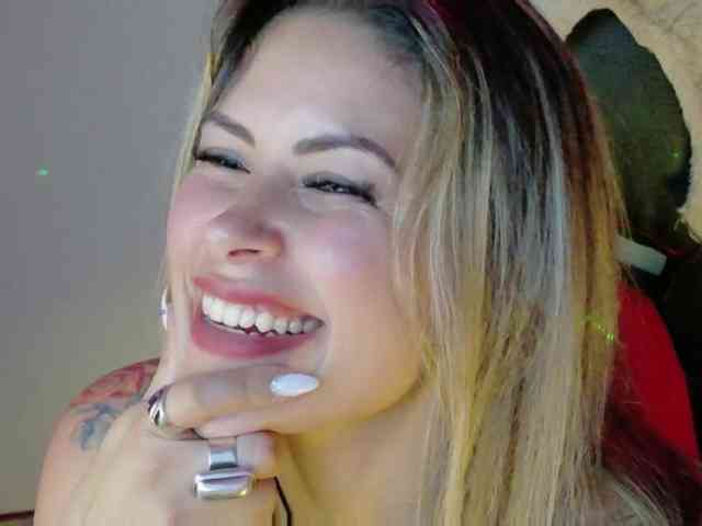 Alexa_lopez webcam