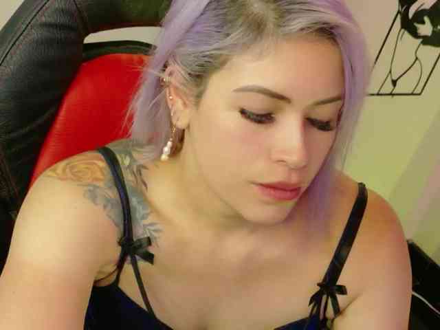 Alexa_lopez webcam